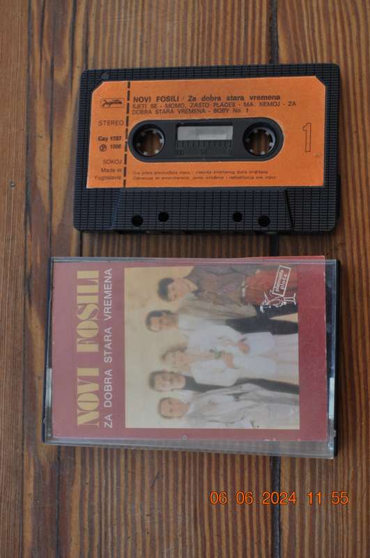 Novi Fosili - Za Dobra Stara Vremena (Cassette)