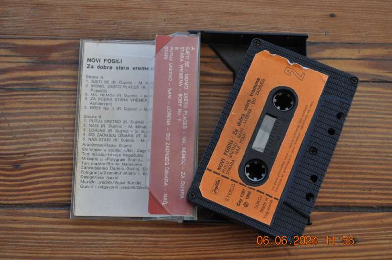 Novi Fosili - Za Dobra Stara Vremena (Cassette)