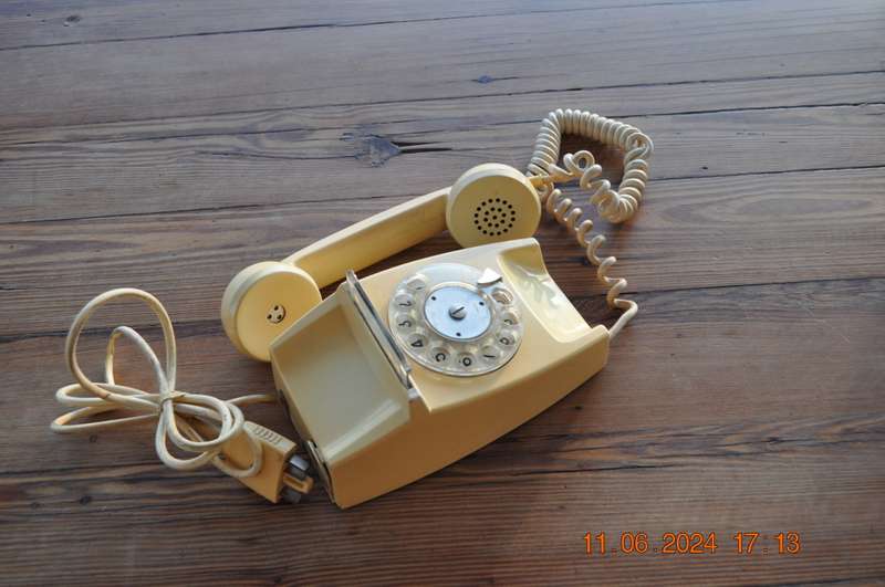 Vintage 1980s Dial Phone