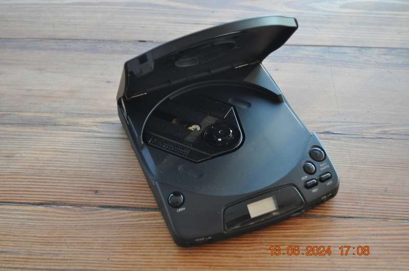 Old School Philips CD Walkman
