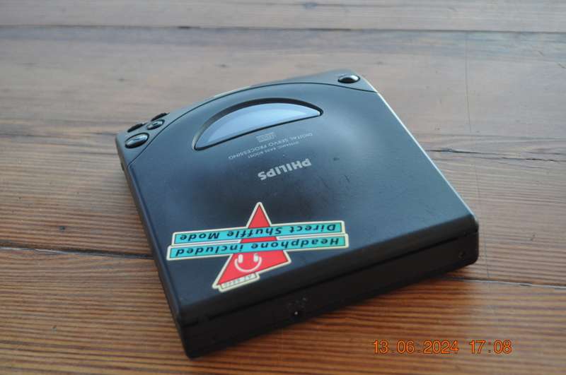 Old School Philips CD Walkman