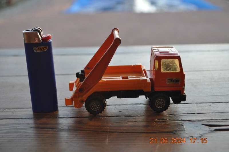 Vintage Matchbox Super Kings Bedford Skip Truck