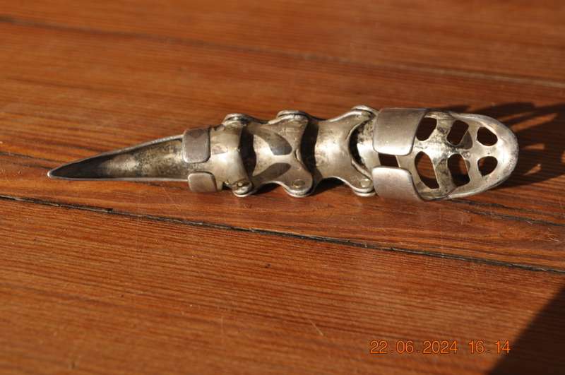 Vintage Silver (925) Finger Claw