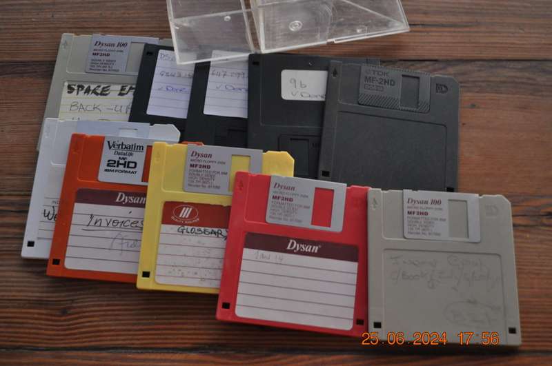 Vintage Computer Pre Owned Floppy Discs 1.44Mb