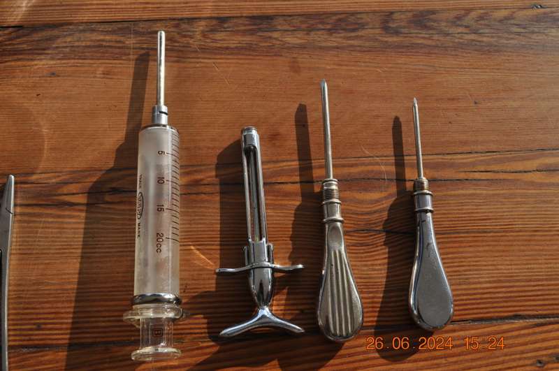 Surgical Set 24 Piece