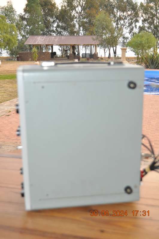 Vintage 1970s 1980s Yaesu Musen FRG-7 Communications Receiver Shortwave Radio