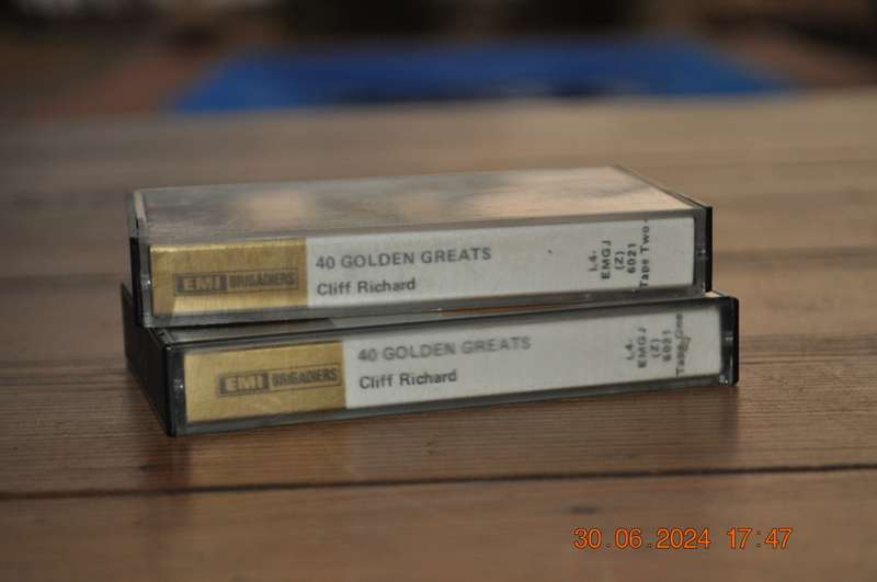 Cliff Richard - 40 Golden Greats (2 Cassettes)