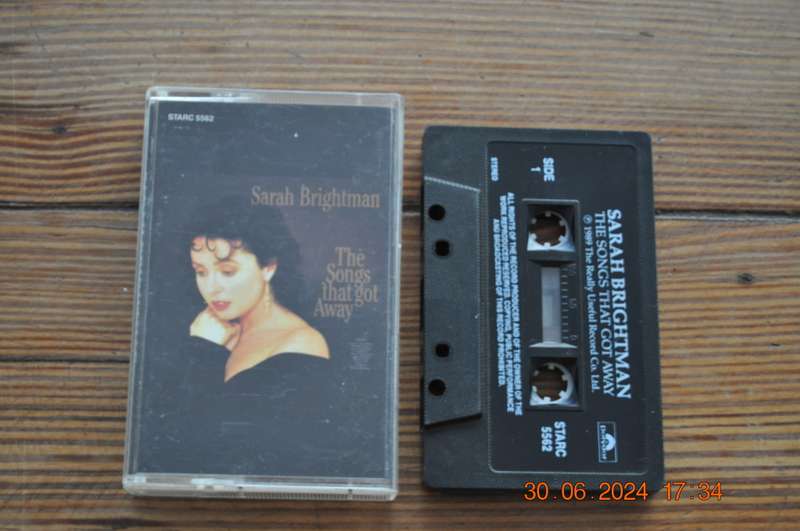 Sarah Brightman - The Songs That Got Away (Cassette)
