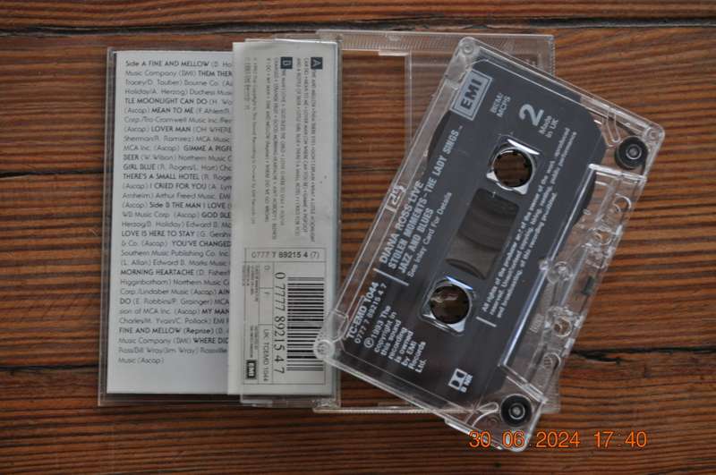 Diana Ross - Live : The Lady Sings...Jazz And Blues (Cassette)
