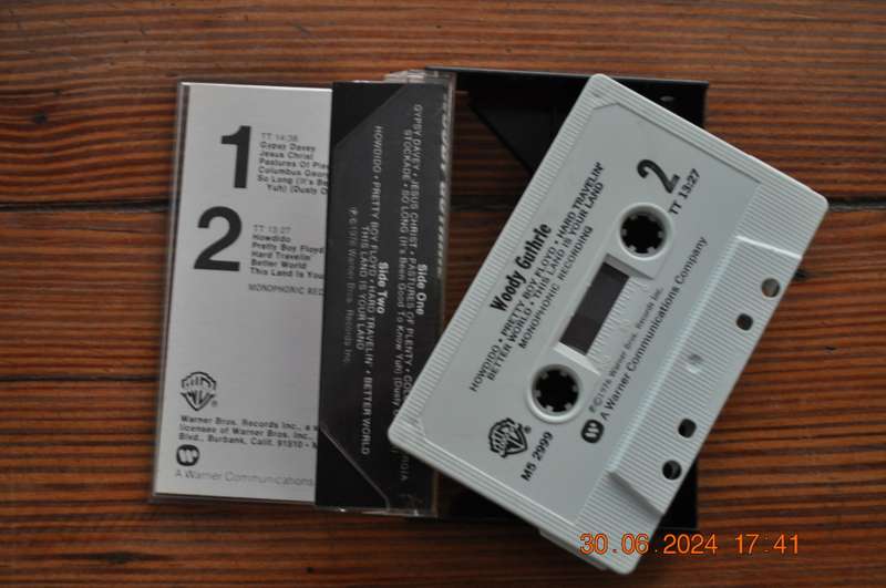 Woody Guthrie - Woody Guthrie (Cassette)