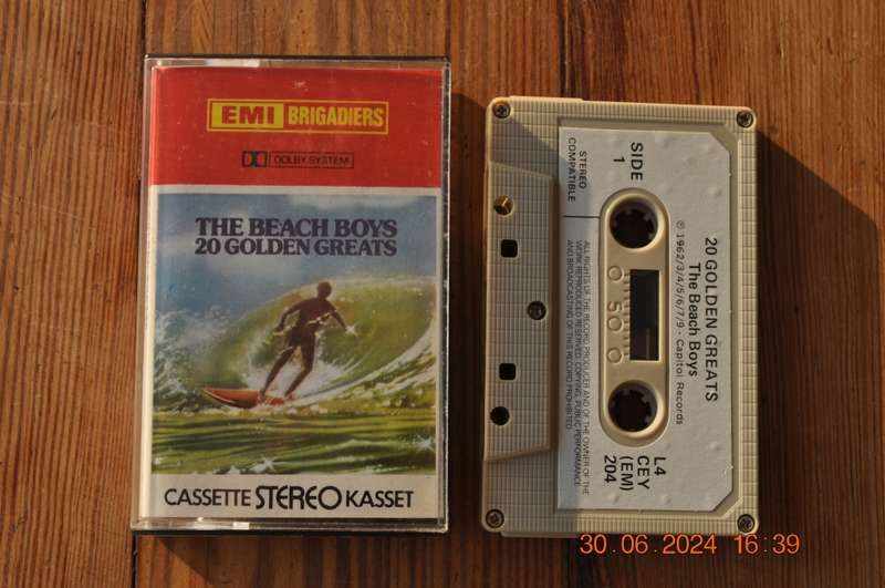 The Beach Boys - 20 Golden Greats (Cassette)