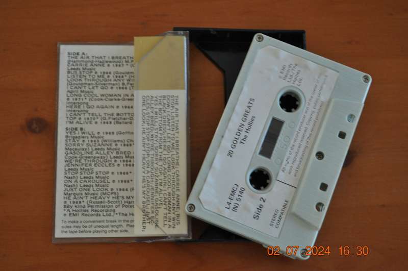 The Hollies - 20 Golden Greats (Cassette)