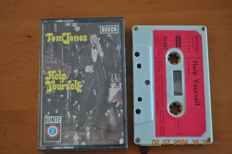 Tom Jones - Help Youself (Cassette)