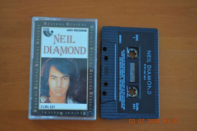 Neil Diamond - Revival (Cassette)
