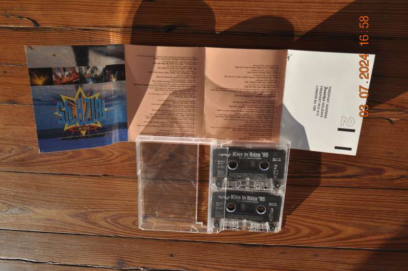 Kiss In Ibiza `95 (2 Cassettes)