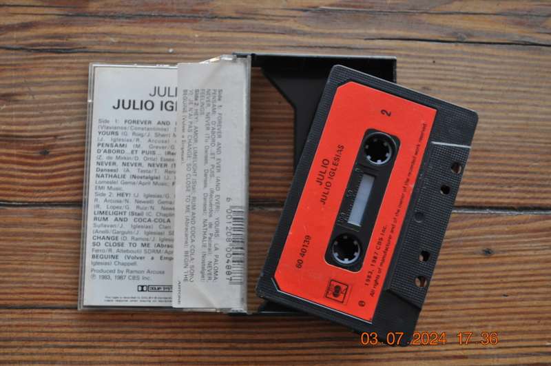 Julio Iglesias - Julio (Cassette)