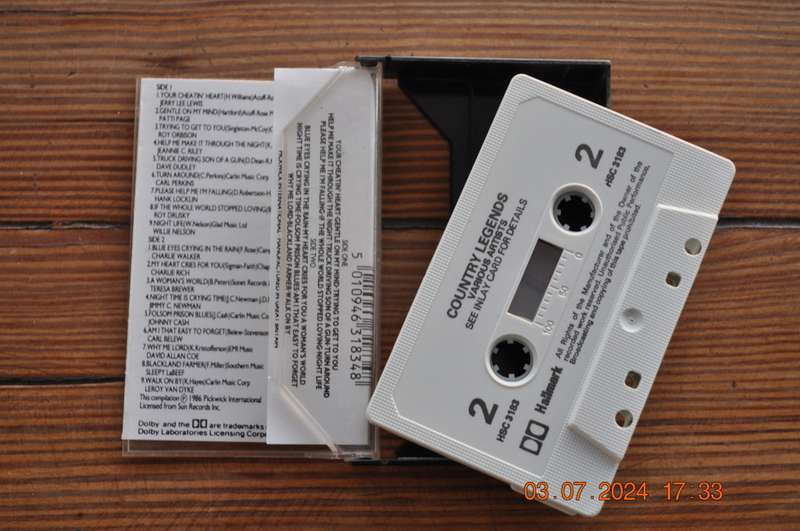 Country Legends - Various (Cassette)