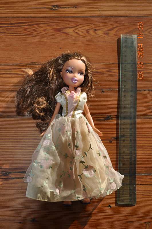 Bratz Doll Floral Dress 2001