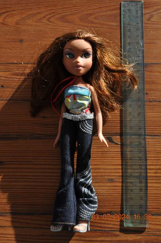 Bratz Doll Blue Jeans 2001
