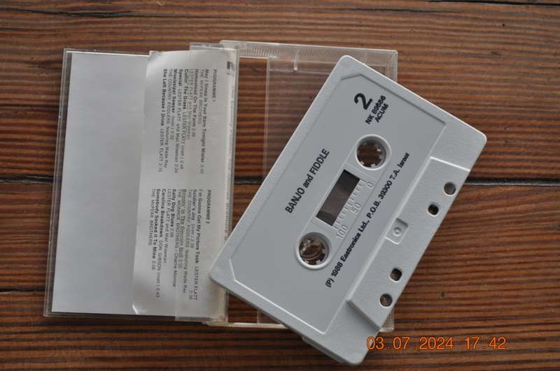 Mit Banjo Und Fiddle (Cassette)