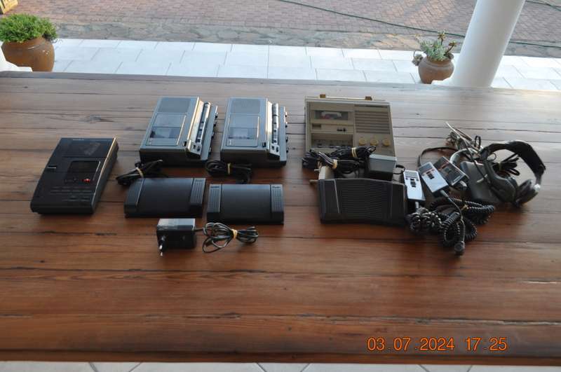 Vintage Sanyo Sony Transcribing Equipment (as is)