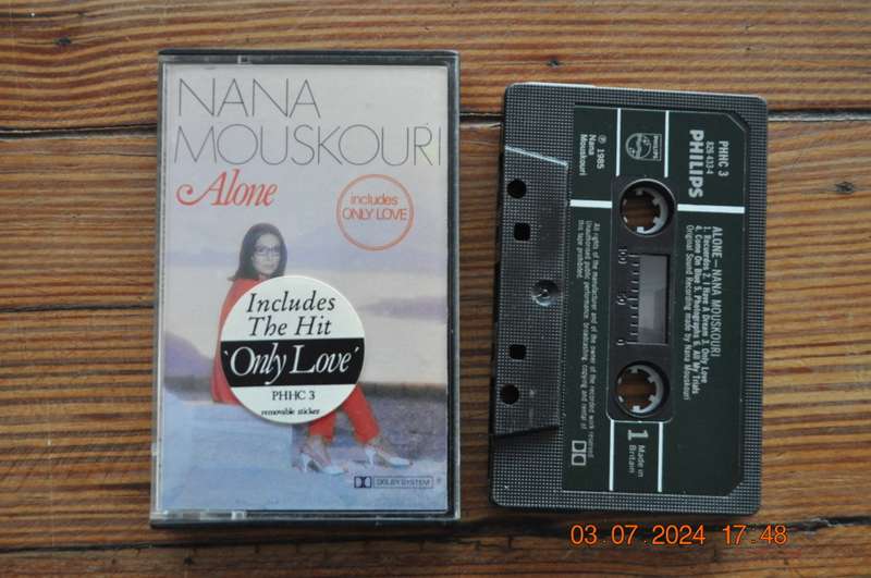 Nana Mouskouri - Alone (Cassette)