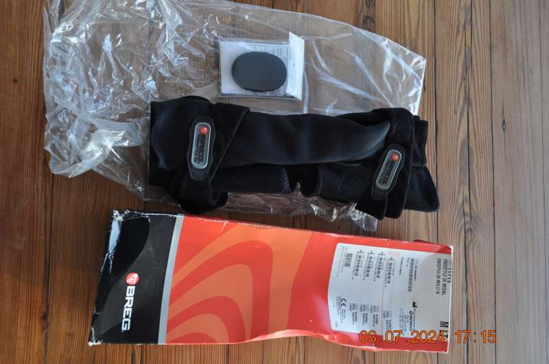 Breg Freestyle OA Medical Left Knee Brace
