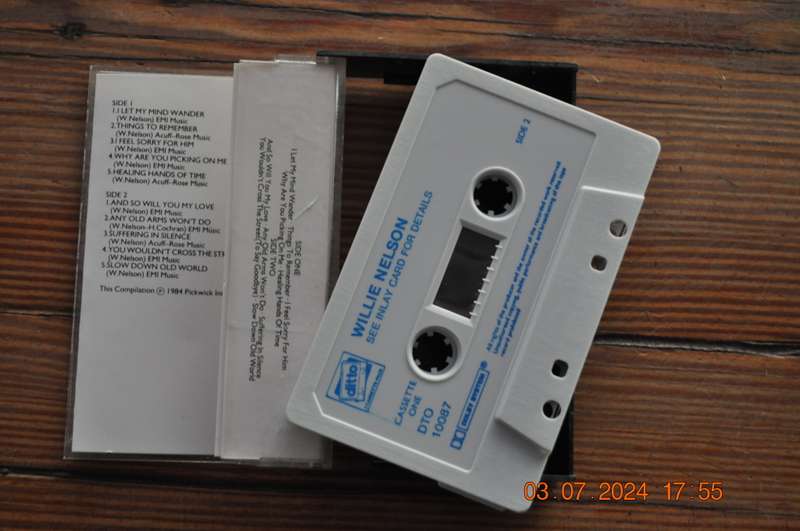 Willie Nelson - World Of Country (Cassette)