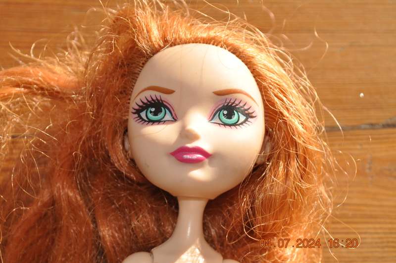 Ever After High Doll