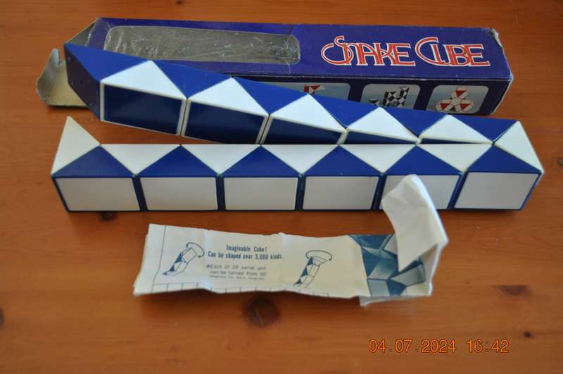 Vintage 1980s Snake Cube