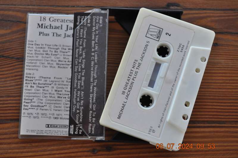 Michael Jackson Plus The Jackson 5 - 18 Greatest Hits (Cassette)
