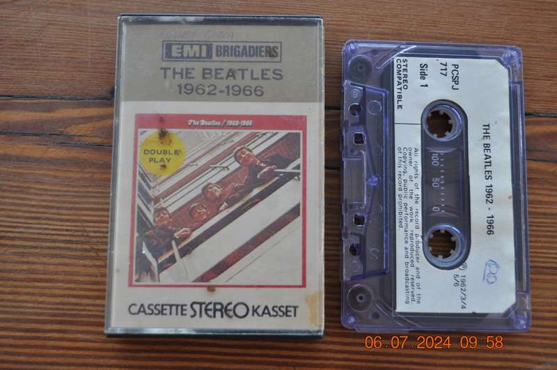 The Beatles - 1962-1966 (Cassette)