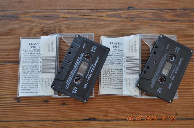 Classic Rock - 1966-1988 : Various (2 Cassettes)