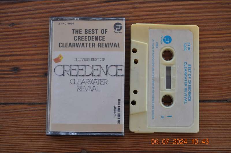 Creedence Clearwater Revival - The Best Of (Cassette)