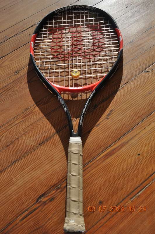Wilson Youth Roger Federer Size 25 Tennis Racket