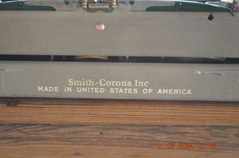 Vintage Smith Corona Skyriter 1950s Typewriter