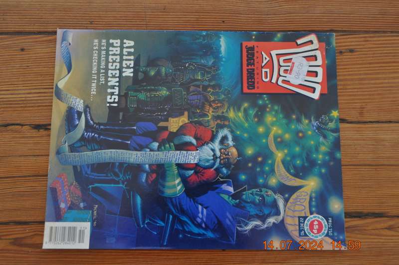 2000AD Prog 710 Featuring Judge Dredd