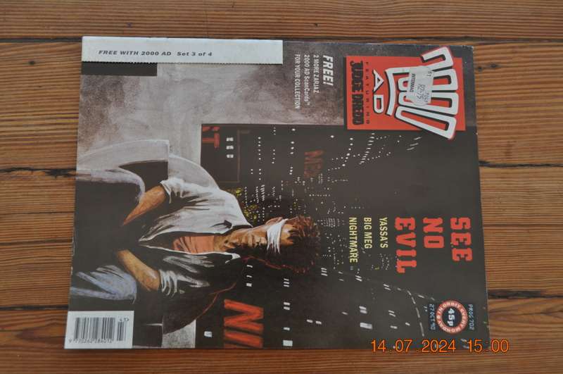 2000AD Prog 702 Featuring Judge Dredd