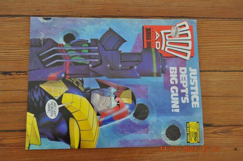2000AD Prog 593 Featuring Judge Dredd