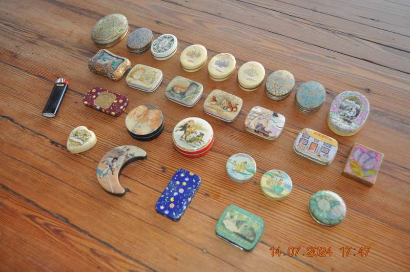 Collectable Tins 26 In Total