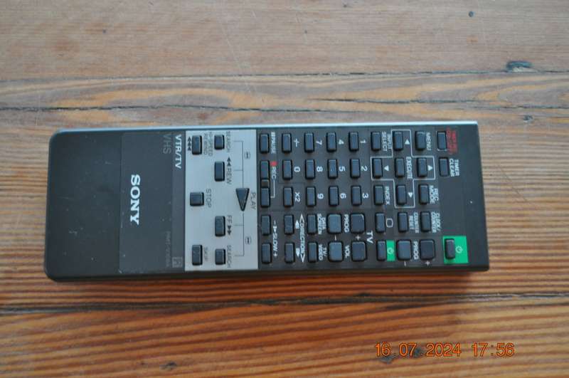 Original Sony TV/VCR Remote RMT V109A