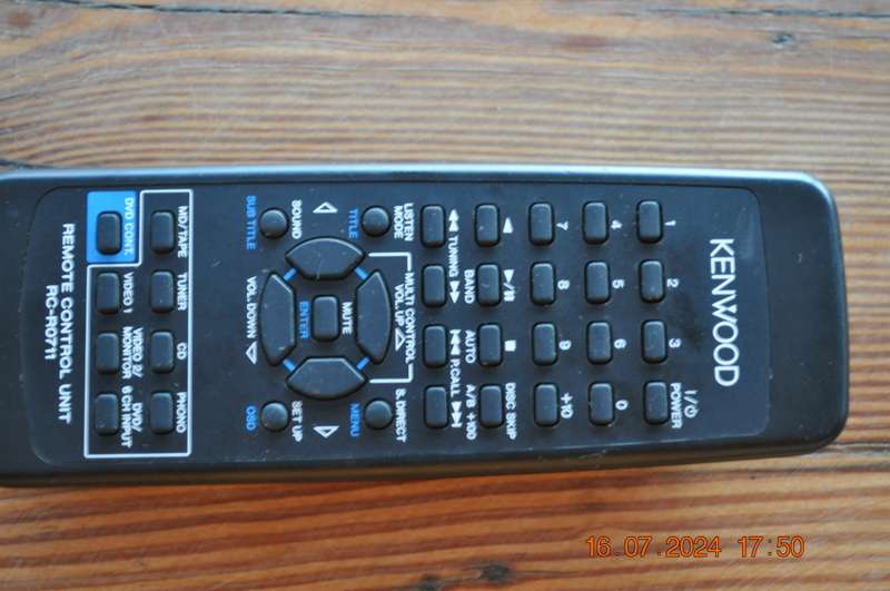 Original Kenwood Audio Video Remote RC RO711