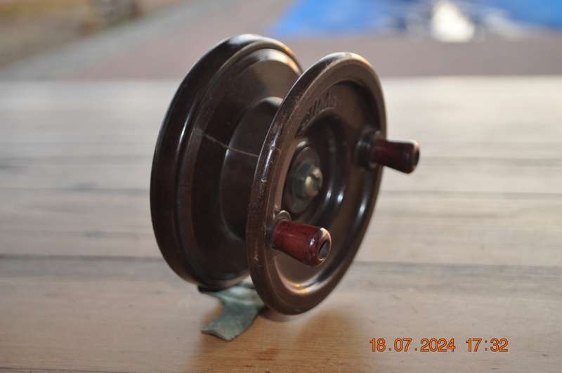 Vintage Alpha Bakelite Fishing Reel