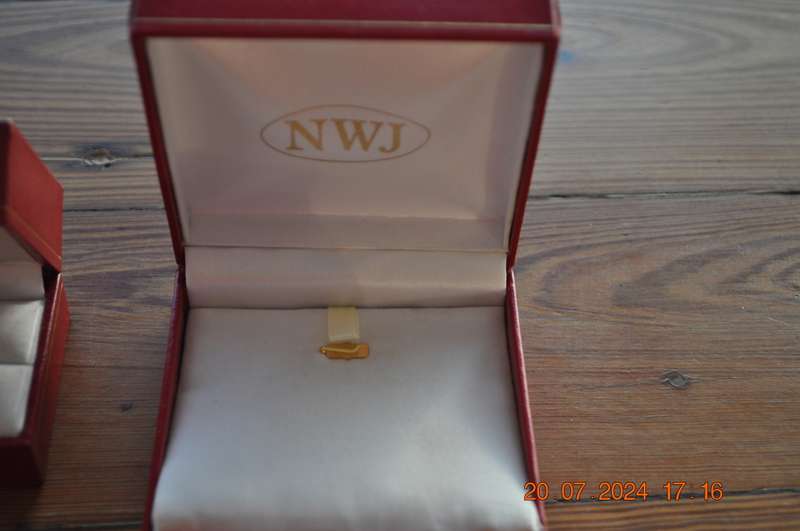 NWJ Jewelers Jewelry Gift Boxes