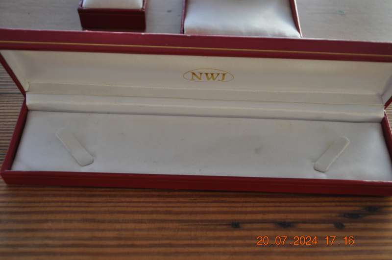 NWJ Jewelers Jewelry Gift Boxes