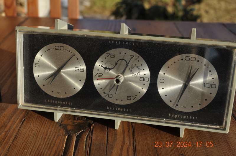 Vintage Honeywell Desk Weather Station