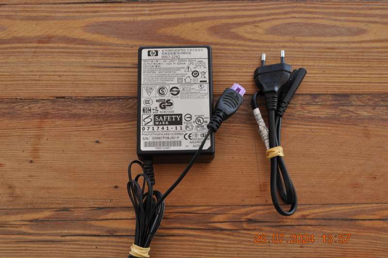 Original HP AC Power Supply Adapter HP 0957-2242
