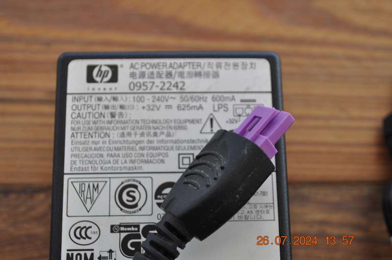 Original HP AC Power Supply Adapter HP 0957-2242