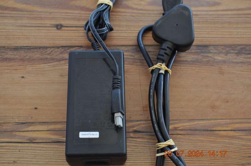 Original HP AC Power Supply Adapter HP 0957.2094