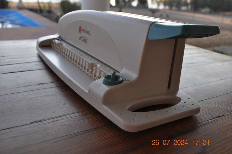 Rexel Binding Machine